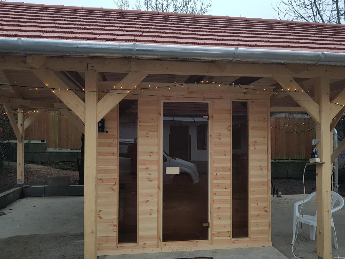 Cseresznyes Vendeghaz Szomolya Exterior foto