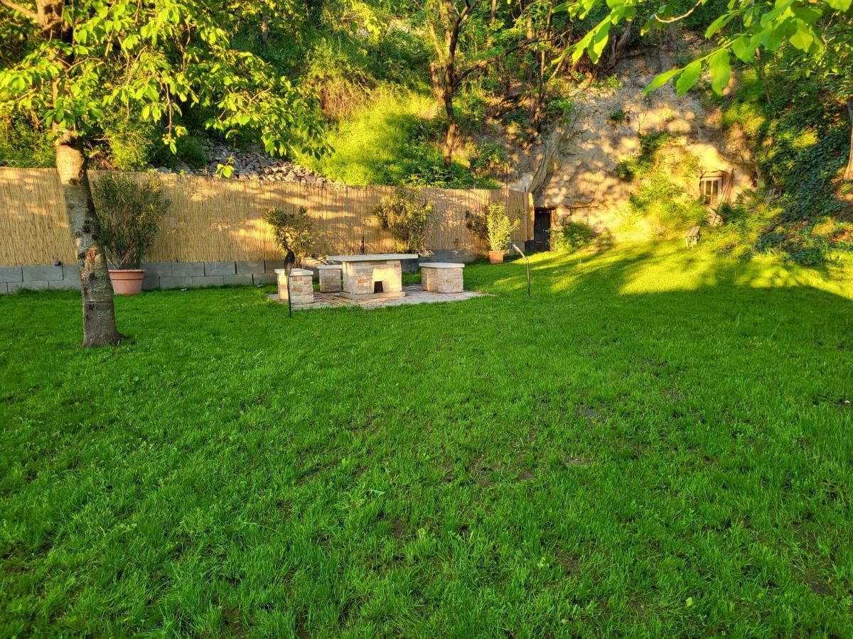 Cseresznyes Vendeghaz Szomolya Exterior foto