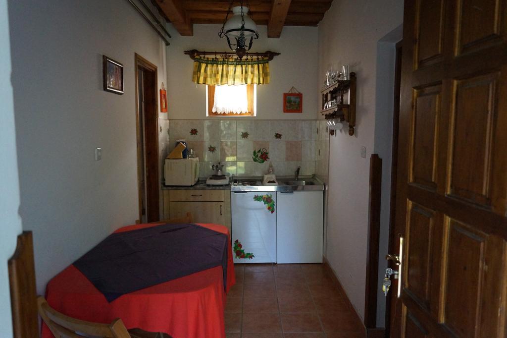 Cseresznyes Vendeghaz Szomolya Exterior foto